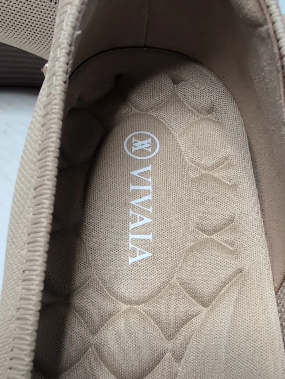 NWOT Vivaia Aria Pointed Toe Wedges In Almond EU 43 US 11
